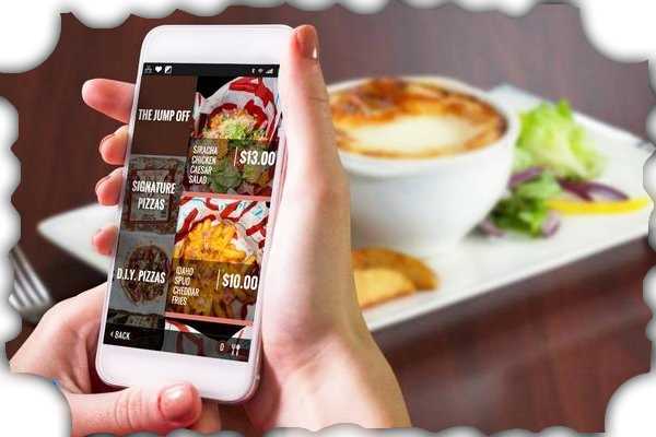 سیستم سفارش انلاین غذا برای جذب مشتری رستوران